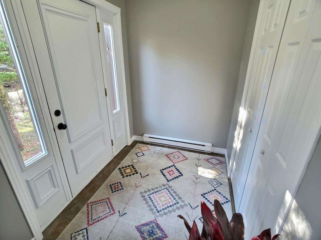 574